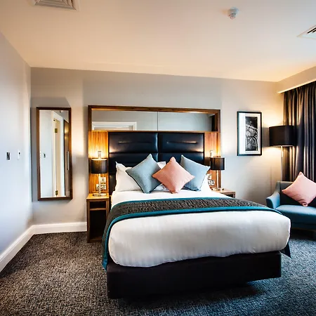 Crowne Plaza Leeds By Ihg Hotel 4*