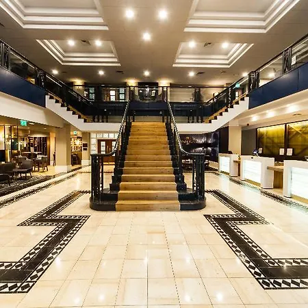 Crowne Plaza Leeds By Ihg 4*