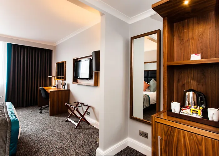 호텔 Crowne Plaza By Ihg 리즈