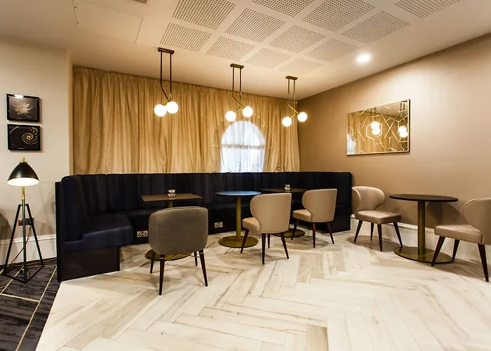 Crowne Plaza By Ihg 리즈