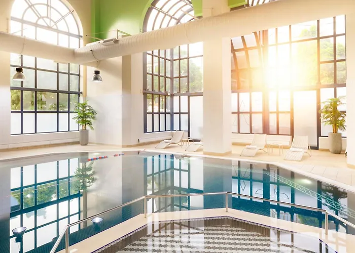 Crowne Plaza By Ihg 호텔 리즈