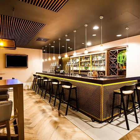 Crowne Plaza By Ihg Hotel 4*