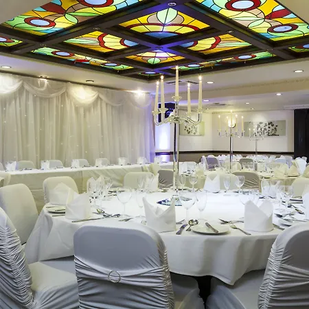 Crowne Plaza By Ihg