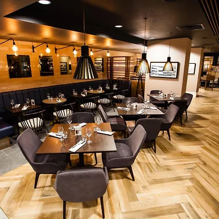 Crowne Plaza By Ihg Hotel 4*