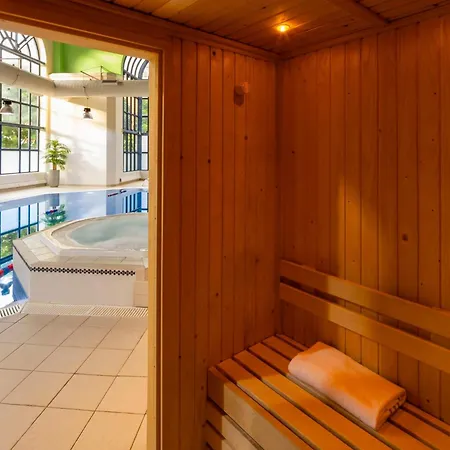 Hotel Crowne Plaza By Ihg Leeds (West Yorkshire)