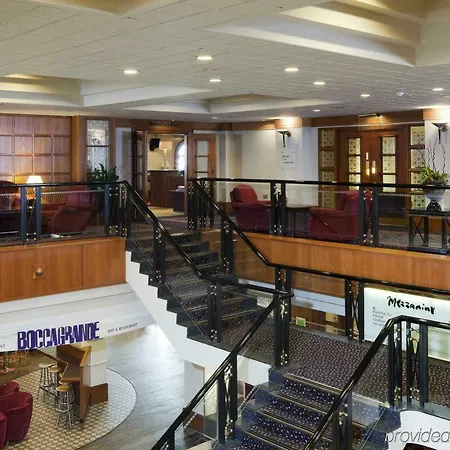 酒店 皇冠假日利兹酒店