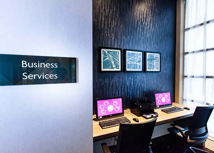 Crowne Plaza By Ihg 4*