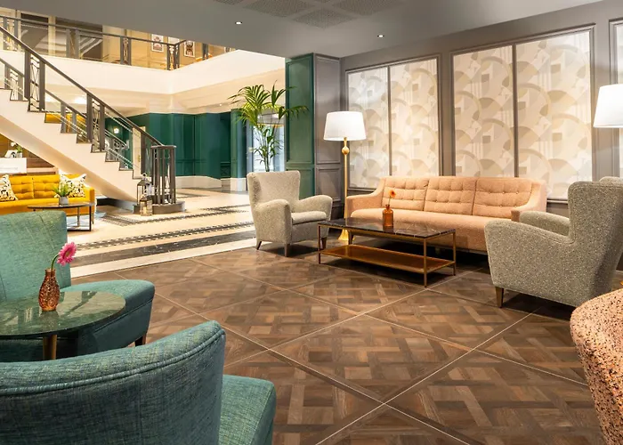 Crowne Plaza By Ihg Hotel