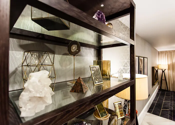 Crowne Plaza By Ihg Hotel 4*