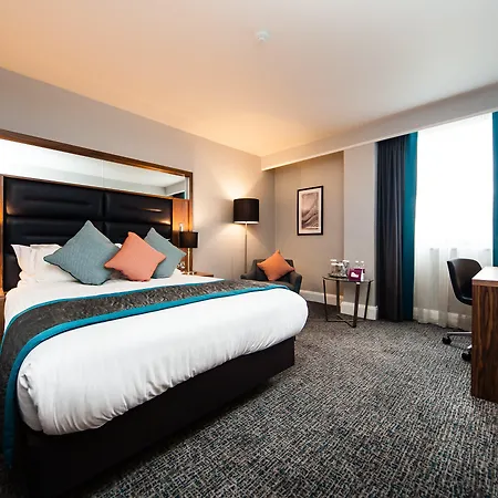 Hotel Crowne Plaza By Ihg 4*