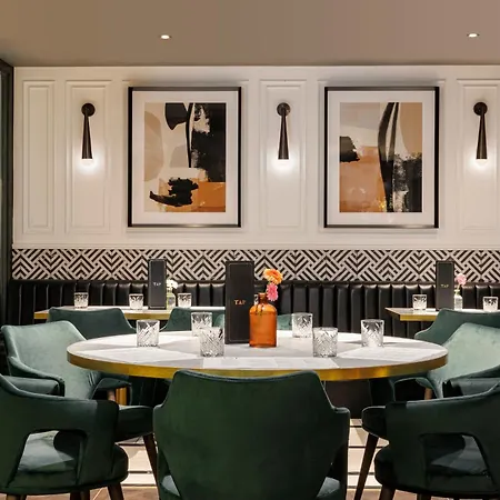 Crowne Plaza Leeds By Ihg Готель 4*